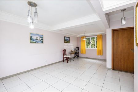 4_photo/94dce354d9.ebf876e6f5412ada-ATLAS-e3e79322-6f3b-49dd-bda2-518977c463f5.jpg de casa à venda com 3 quartos, 177m² em Novo Mundo, Curitiba