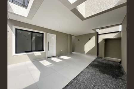 4_photo/94dce355c3.788e88f9a4111bc5-ATLAS-93fea684-43bb-4dc6-9054-afd1e7efa7a3.jpg de casa à venda com 4 quartos, 146m² em Novo Mundo, Curitiba