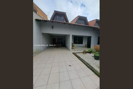 4_photo/94dce35629.0dba02f6e03a3679-ATLAS-cfcb68db-cf55-422e-b7cf-229a9a6406fe.jpg de casa à venda com 3 quartos, 200m² em Novo Mundo, Curitiba