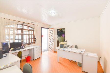 5_photo/94dce35677.c004be0b05d3a304-ATLAS-dfd7cd27-b2f0-4d7f-9521-ec5f02cb3441.jpg de casa à venda com 4 quartos, 270m² em Novo Mundo, Curitiba