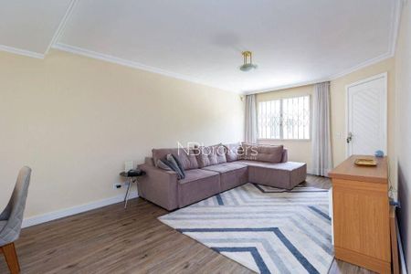 10_photo/94dce356c7.07dec894d8d8be59-ATLAS-015a7256-25f5-4c26-a060-00e7e7b4c1db.jpg de casa à venda com 3 quartos, 109m² em Novo Mundo, Curitiba