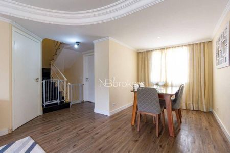 9_photo/94dce356c7.07dec894d8d8be59-ATLAS-e6ac2541-5185-46f2-8a66-2f9f3e65f406.jpg de casa à venda com 3 quartos, 109m² em Novo Mundo, Curitiba