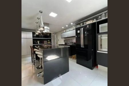 7_photo/94dce356c7.b07c3b3000917e5e-ATLAS-3c9efb09-c246-463e-8681-c74fa17962a7.jpg de casa à venda com 4 quartos, 120m² em Novo Mundo, Curitiba