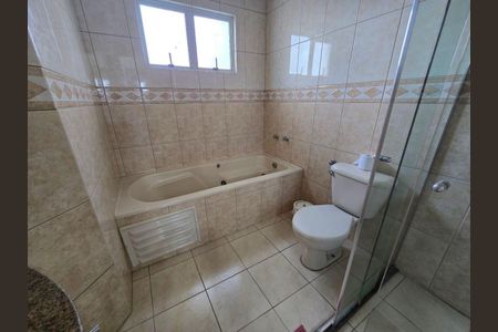 9_photo/94dce356cf.7a84f7ff2c106b4f-ATLAS-77bb1204-506e-4a03-b584-e3d9729dfff3.jpg de casa à venda com 4 quartos, 148m² em Novo Mundo, Curitiba