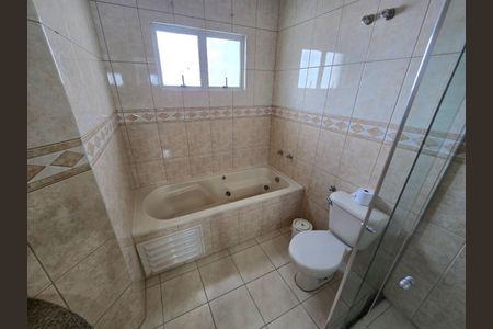 18_photo/94dce356cf.7a84f7ff2c106b4f-ATLAS-9e015327-91c0-4cdb-92de-be15459b6b19.jpg de casa à venda com 4 quartos, 148m² em Novo Mundo, Curitiba