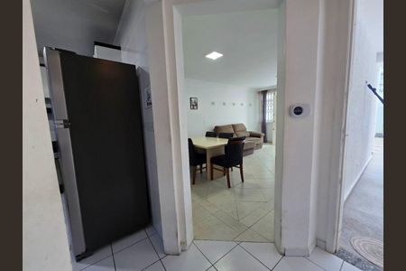 8_photo/94dce356cf.7a84f7ff2c106b4f-ATLAS-a6d750bf-9ebc-4ec6-a167-b4ffa682de7d.jpg de casa à venda com 4 quartos, 148m² em Novo Mundo, Curitiba