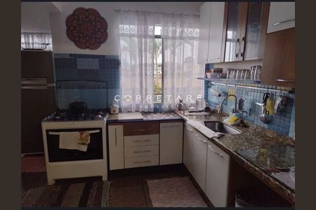 3_photo/94dce356db.3be18b52e244e7c2-ATLAS-0d0aadf8-c3c9-4b1e-b99b-8b578071cc6d.jpg de casa à venda com 3 quartos, 290m² em Novo Mundo, Curitiba