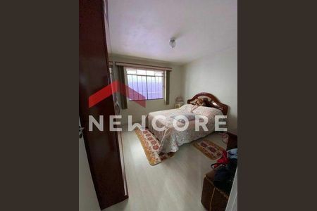 8_photo/94dce357b9.bf6b4b601a5c4813-ATLAS-04c2a359-aebf-4747-8575-75a8f2067bc6.jpg de casa à venda com 4 quartos, 302m² em Novo Mundo, Curitiba