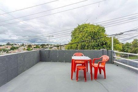 8_photo/94dce357db.760d7ecec936a2b8-ATLAS-01faf438-02f7-406a-a3e6-e071eb5ddafe.jpg de casa à venda com 4 quartos, 237m² em Novo Mundo, Curitiba