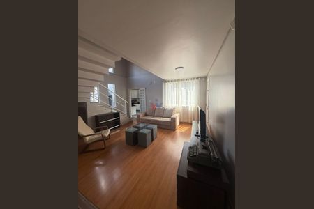 8_photo/94dce3581d.2866b196c2edf31d-ATLAS-67f2ef97-e781-4d5f-84c1-14b9bdf45973.jpg de casa à venda com 3 quartos, 230m² em Novo Mundo, Curitiba