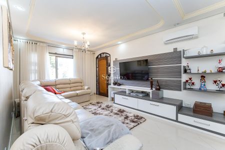 7_photo/94dce3586f.6eef8bdd6999573e-ATLAS-654cd7a2-cdb4-4cd0-9de6-0d863d3e00db.jpg de casa à venda com 4 quartos, 206m² em Novo Mundo, Curitiba