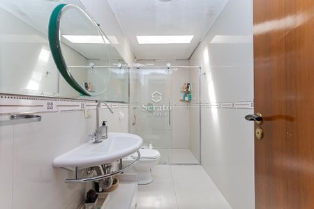 10_photo/94dce3586f.6eef8bdd6999573e-ATLAS-6ff2c45d-8e4b-45c0-93fa-cb7961026eeb.jpg de casa à venda com 4 quartos, 206m² em Novo Mundo, Curitiba