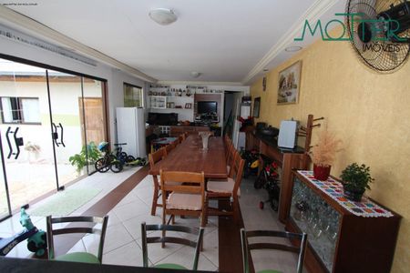 6_photo/94dce358ed.7dc29441a77b793f-ATLAS-3d2fd249-ede4-4df9-aee6-00238b4410d9.jpg de casa à venda com 4 quartos, 1m² em Novo Mundo, Curitiba