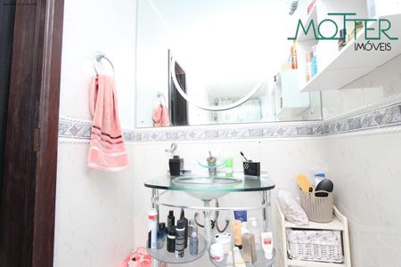 21_photo/94dce358ed.7dc29441a77b793f-ATLAS-e035b390-9c0e-46d5-95a9-5652b41f5bac.jpg de casa à venda com 4 quartos, 120m² em Novo Mundo, Curitiba