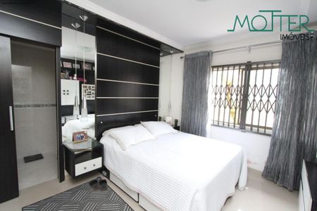 11_photo/94dce358ed.7dc29441a77b793f-ATLAS-e1cce3fe-e971-4150-8ca2-018fb5c6f4fb.jpg de casa à venda com 4 quartos, 120m² em Novo Mundo, Curitiba