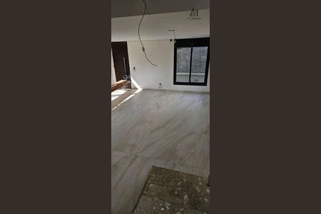 24_photo/94dce358ef.dfff1e93406dc28d-ATLAS-3013e1d9-447a-4907-8199-4df6bee30baf.jpg de casa à venda com 3 quartos, 202m² em Novo Mundo, Curitiba