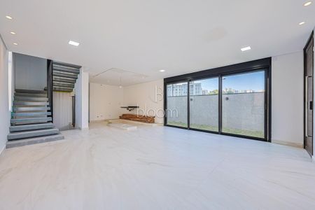 10_photo/94dce358ef.dfff1e93406dc28d-ATLAS-4186c7d5-1927-4e67-85e3-48ff735f2a89.jpg de casa à venda com 3 quartos, 215m² em Novo Mundo, Curitiba