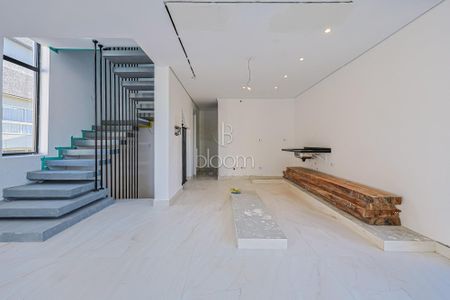 9_photo/94dce358ef.dfff1e93406dc28d-ATLAS-5fd20963-ca0a-4700-9c2f-b126e480ac43.jpg de casa à venda com 3 quartos, 215m² em Novo Mundo, Curitiba