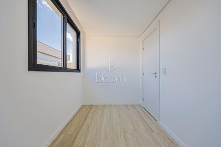 24_photo/94dce358ef.dfff1e93406dc28d-ATLAS-d865e5c8-367a-4d5a-8393-7414c795446c.jpg de casa à venda com 3 quartos, 215m² em Novo Mundo, Curitiba