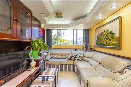 6_photo/94dce3594b.b8beee617dabfe44-ATLAS-0fb5157d-8121-4cfb-866c-5c437cc30c75.jpg de apartamento à venda com 3 quartos, 62m² em Novo Mundo, Curitiba