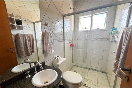 3_photo/94dce3595d.69b5b8cc2bb5817d-ATLAS-13444d4e-d6fa-4b94-b40b-09efb9bc3326.jpg de apartamento à venda com 3 quartos, 330m² em Novo Mundo, Curitiba