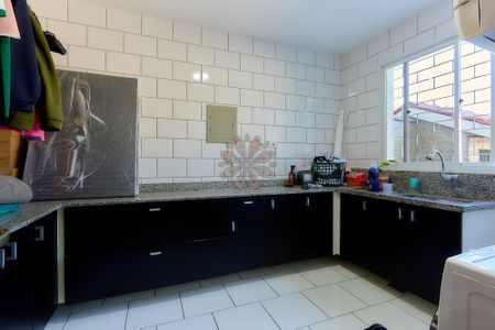 45_photo/94dce3595d.69b5b8cc2bb5817d-ATLAS-70a154d0-5ebf-4ff8-9749-21acd82f2e5c.jpg de casa para alugar com 3 quartos, 252m² em Novo Mundo, Curitiba