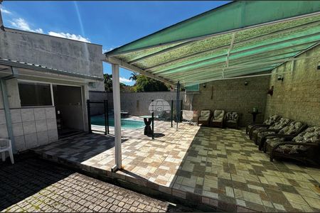 2_photo/94dce3595d.7e2ea02b9085bf9d-ATLAS-0d45d0c2-29db-4c97-8d8e-e01c7c7b5406.jpg de casa à venda com 3 quartos, 329m² em Novo Mundo, Curitiba