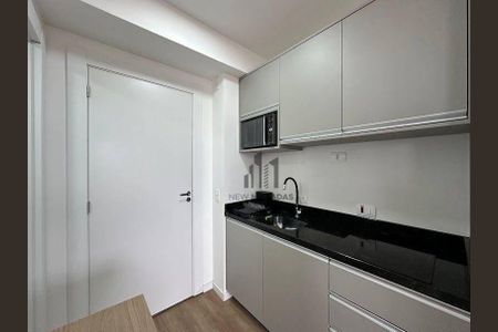 2_photo/94dce3595f.40aa60a2c7b30d83-ATLAS-14385dc9-8d9d-4cba-9778-bc06c7f17f6c.jpg de kitnet/studio para alugar com 0 quarto, 17m² em Novo Mundo, Curitiba