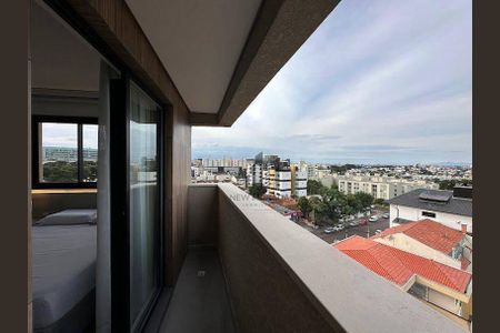 10_photo/94dce3595f.40aa60a2c7b30d83-ATLAS-2c446f02-d8b5-4862-975c-bc43d8d25a17.jpg de kitnet/studio para alugar com 0 quarto, 17m² em Novo Mundo, Curitiba