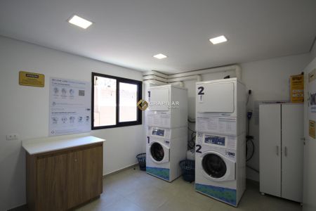 28_photo/94dce3595f.4f63905e0dba521e-ATLAS-794adf4d-ae3a-413a-be4e-09aa8f10c041.jpg de apartamento à venda com 1 quarto, 30m² em Novo Mundo, Curitiba