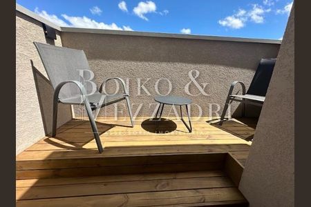 11_photo/94dce3595f.f9fd596f8c1c84e9-ATLAS-9d671e71-ccec-4873-9b49-3eab9b77e13b.jpg de apartamento para alugar com 1 quarto, 17m² em Novo Mundo, Curitiba