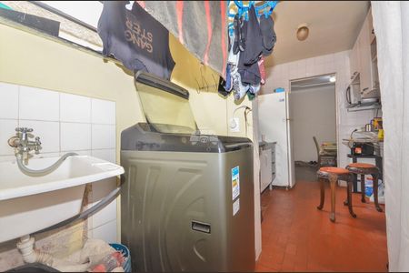 4_photo/94dce35975.3426257e62f2204d-ATLAS-a324ae99-fbe2-4d31-bfaa-783c835b8e41.jpg de apartamento à venda com 3 quartos, 74m² em Novo Mundo, Curitiba