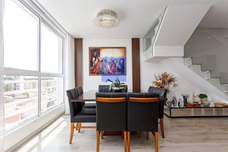 4_photo/94dce35a2b.4135729b468606eb-ATLAS-bc84e5be-8bc0-4b72-9dcf-6476684d5d40.jpg de apartamento à venda com 3 quartos, 224m² em Novo Mundo, Curitiba