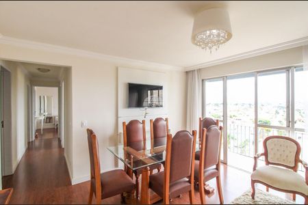 5_photo/94dce35a9b.5d43a1b536ffda48-ATLAS-ffb450a3-426c-48a2-ad20-5fdee3bf3f3a.jpg de apartamento para alugar com 3 quartos, 89m² em Novo Mundo, Curitiba