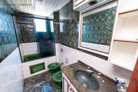 7_photo/94dce35a9b.fd0e17a18bdc4aaf-ATLAS-3735a0f6-c82a-44e3-9464-ecb464e80e73.jpg de apartamento à venda com 4 quartos, 180m² em Novo Mundo, Curitiba