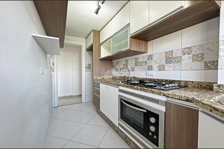 6_photo/94dce35afd.1765173e9dc3723f-ATLAS-c5a18d73-0aad-494d-ae9a-ad39b2ab26ae.jpg de apartamento para alugar com 3 quartos, 54m² em Novo Mundo, Curitiba