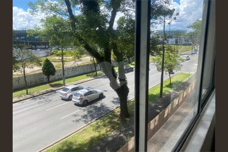 33_photo/94dce35b01.0f81dd1a9a4f6ffb-ATLAS-bda828c5-9287-409c-9bfa-3f504d26bc9b.jpg de apartamento à venda com 3 quartos, 69m² em Novo Mundo, Curitiba