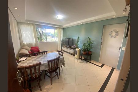 9_photo/94dce35b01.0f81dd1a9a4f6ffb-ATLAS-d13db59f-e0a9-4796-8bac-0f00714a42d2.jpg de apartamento à venda com 3 quartos, 69m² em Novo Mundo, Curitiba