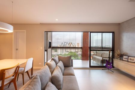 3_photo/94dce35bb3.e986421d52f4db26-ATLAS-122fe7bd-4406-45f5-bfcf-dc06f2e96be6.jpg de apartamento à venda com 3 quartos, 131m² em Novo Mundo, Curitiba