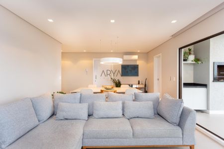 6_photo/94dce35bb3.e986421d52f4db26-ATLAS-b14f808d-8aee-4cc1-a344-d8cf37940046.jpg de apartamento à venda com 3 quartos, 131m² em Novo Mundo, Curitiba