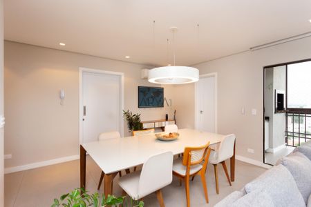 9_photo/94dce35bb3.e986421d52f4db26-ATLAS-c0247a6d-cbce-4ca9-9c8e-80ed596b7f7f.jpg de apartamento à venda com 3 quartos, 131m² em Novo Mundo, Curitiba