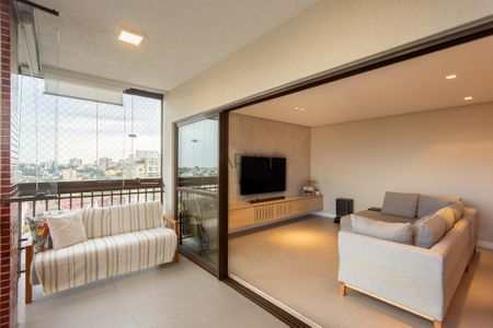 3_photo/94dce35bb3.e986421d52f4db26-ATLAS-e08f6adc-3aa6-4df0-b67c-6e5347418056.jpg de apartamento à venda com 3 quartos, 131m² em Novo Mundo, Curitiba