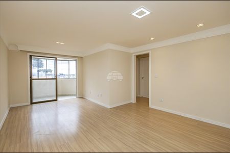 1_photo/94dce35bf5.37f4b794fb3991c7-ATLAS-82adcbc2-427d-4029-8b48-abd86032faaa.jpg de apartamento à venda com 3 quartos, 82m² em Novo Mundo, Curitiba