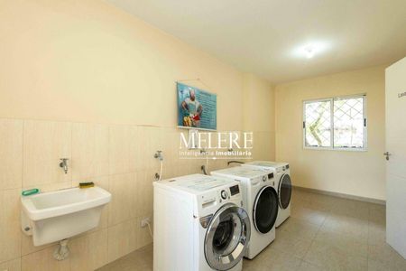 2_photo/94dce35bf5.fded9b4640c1b812-ATLAS-20d8bedb-84b4-4a37-8340-5ec3402fb14a.jpg de apartamento à venda com 1 quarto, 34m² em Portão, Curitiba