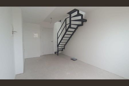 1_photo/94dce35c67.2bd6c31d73845aaa-ATLAS-87fcced8-d0c4-43bf-95c5-af93508279db.jpg de apartamento à venda com 1 quarto, 29m² em Novo Mundo, Curitiba