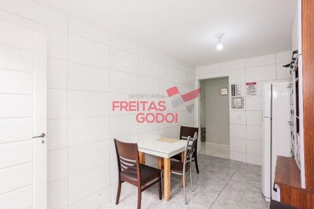 10_photo/94dce35eab.6fa71ded7f471119-ATLAS-a7195194-fd78-41b1-be57-27487e3bde3d.jpg de casa à venda com 17 quartos, 330m² em Novo Mundo, Curitiba