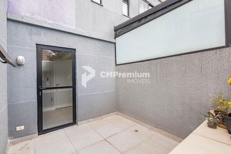 4_photo/94dce35ec1.04c16ff0d284adb7-ATLAS-2eeef8b9-7ae9-427d-81df-0a787cbd69f5.jpg de apartamento à venda com 1 quarto, 49m² em Novo Mundo, Curitiba