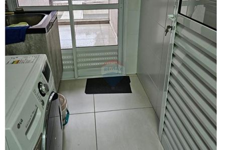 8_photo/94dce35ec3.0e5883cd31689f99-ATLAS-57c67bd3-34b7-492e-a233-263a8c927e8e.jpg de apartamento para alugar com 2 quartos, 85m² em Novo Mundo, Curitiba