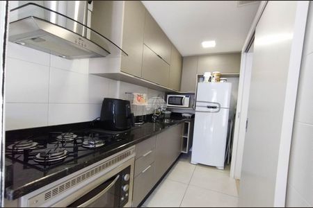 4_photo/94dce35ec3.9971cb5084950b95-ATLAS-cfe32724-2d88-404f-9dce-4b1e28e2af6a.jpg de apartamento à venda com 2 quartos, 94m² em Novo Mundo, Curitiba