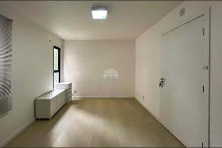 18_photo/94dce35ec5.b81f8aeccd1942b7-ATLAS-fc4e6d0f-d494-4531-bb94-dfb5c3baa144.jpg de kitnet/studio para alugar com 1 quarto, 29m² em Novo Mundo, Curitiba